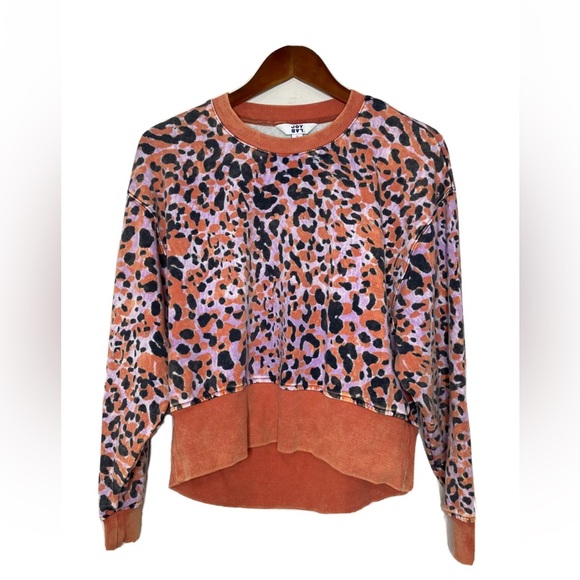 JoyLab Women's  SzM  Pink Leopard Crewneck Pullover Cropped Sweatshirt - Picture 5 of 7